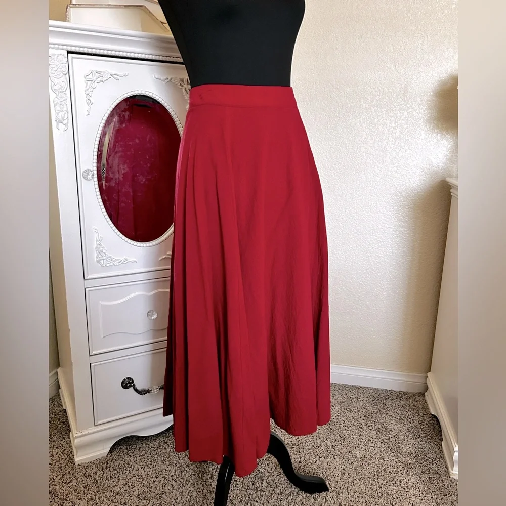 SHEIN Red Skirt - Picture 2 of 6